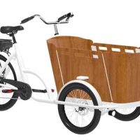 White Electric Tricycle with Wooden Cargo Box A white electric tricycle with a large wooden cargo box and black wheels, ideal for senior mobility and cargo transport.