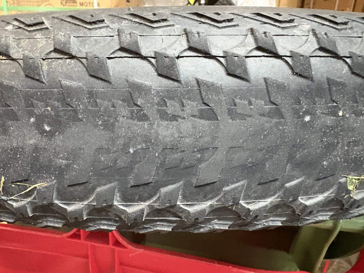 Kemda puncture proof tyres with more than 5500 km